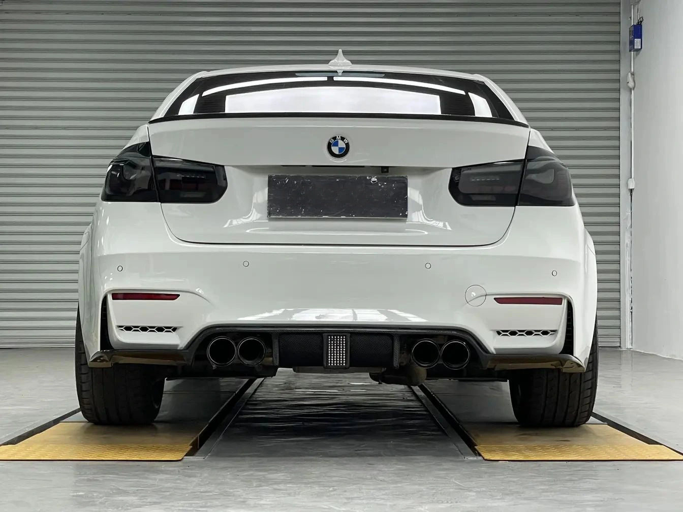 2014-bmw-328i-wide-body-kit