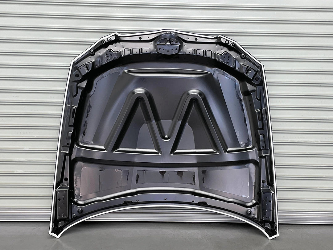 bmw-e90-320i-m3-hood