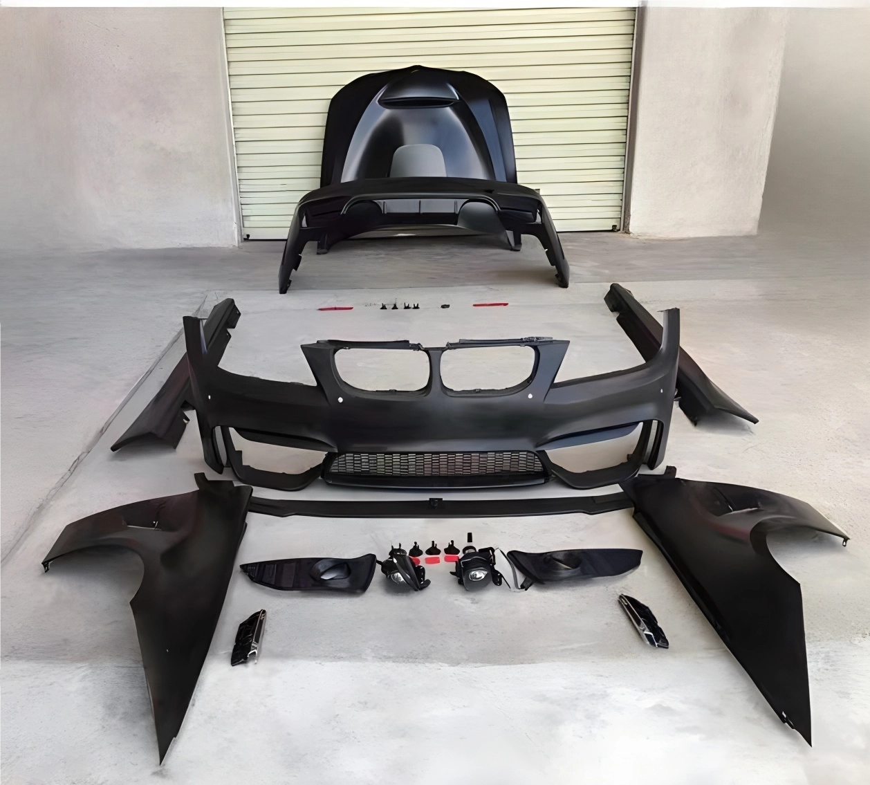 bmw-e90-325i-m4-body-kit