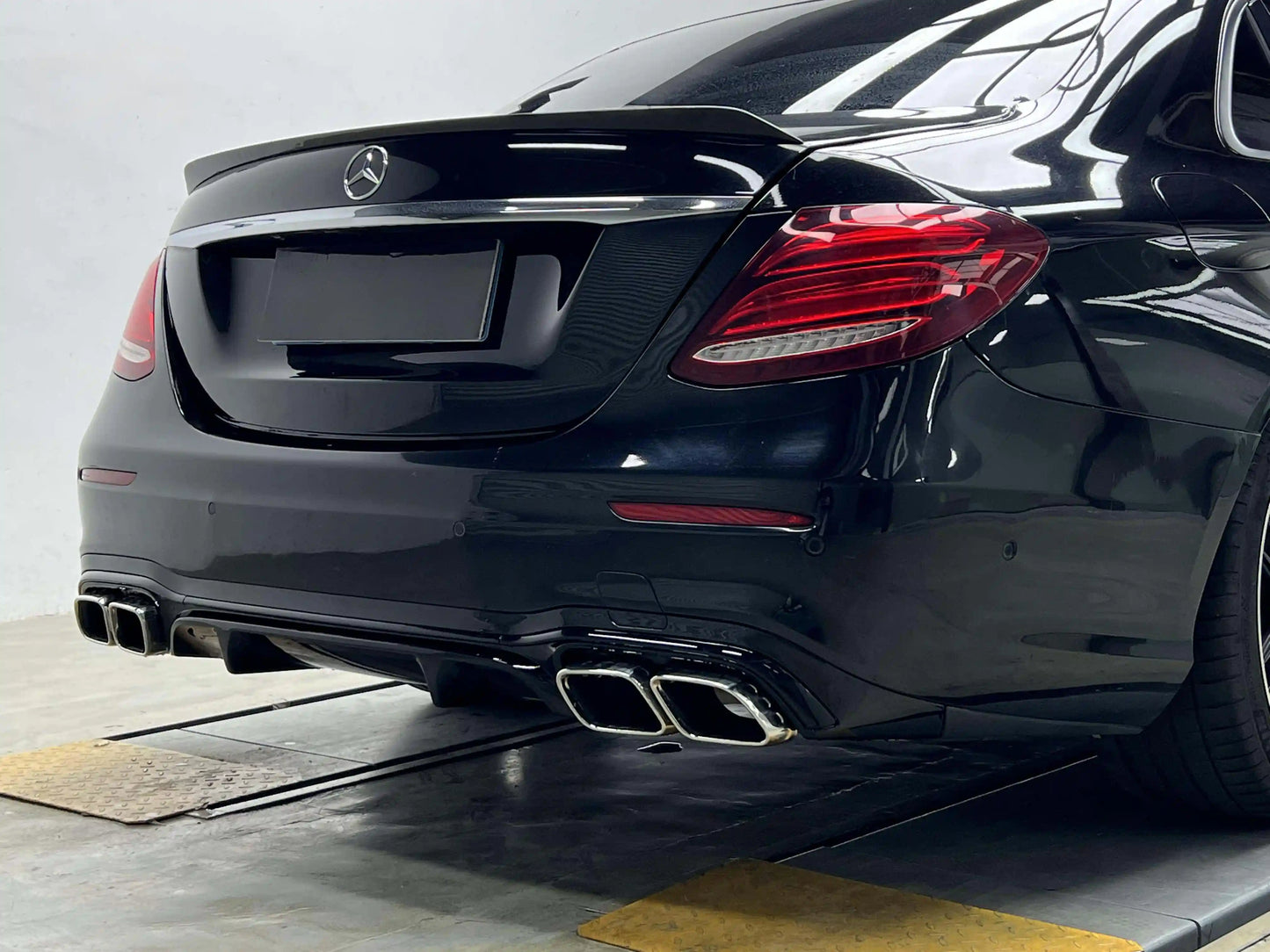 Mercedes E Class AMG E63 Body Kit for 2016-2020 W213 E300 E350 E450
