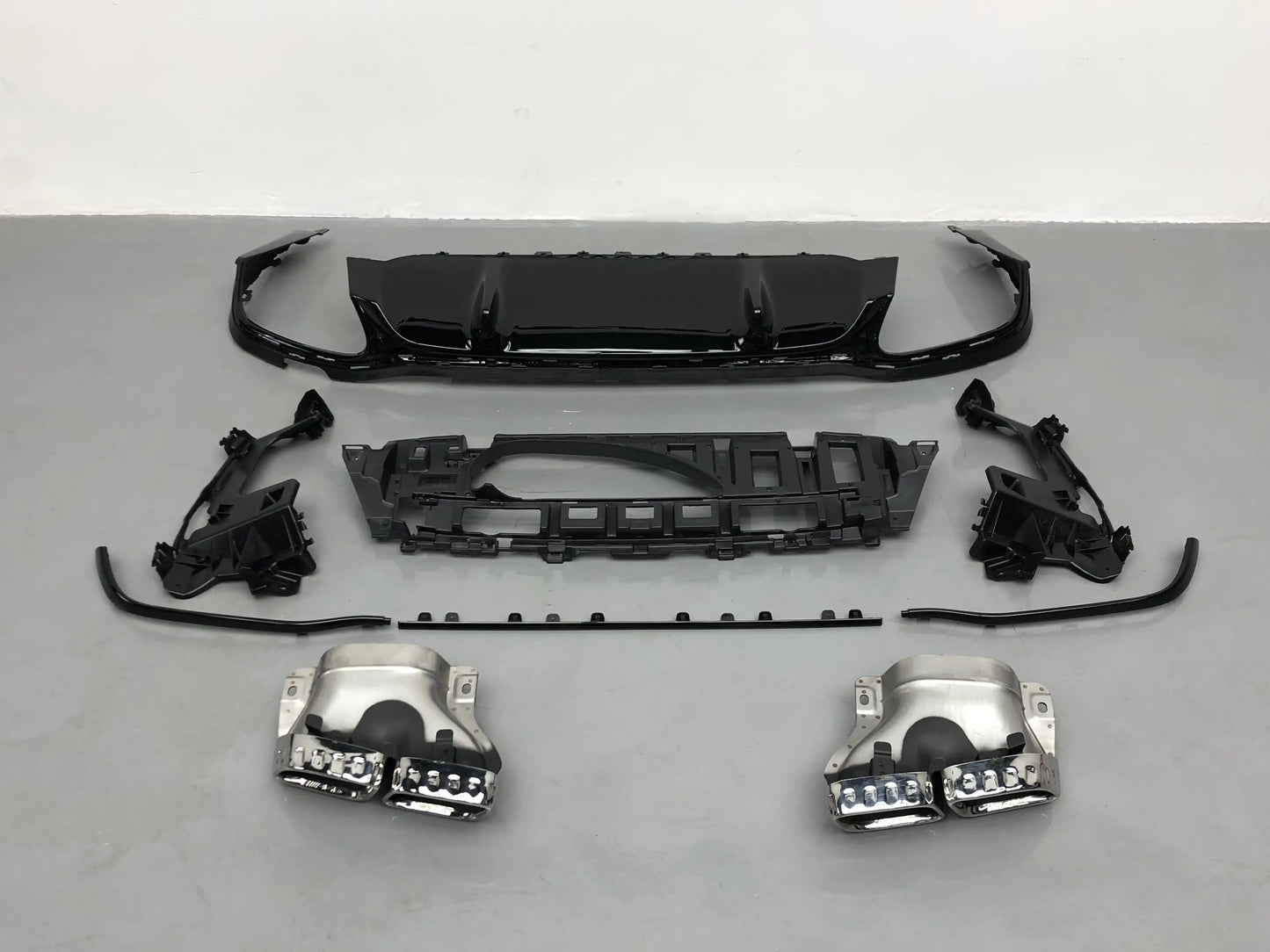 Mercedes E63 Rear Lip and Rear Exhaust tips for 2021-2023 W213 E350
