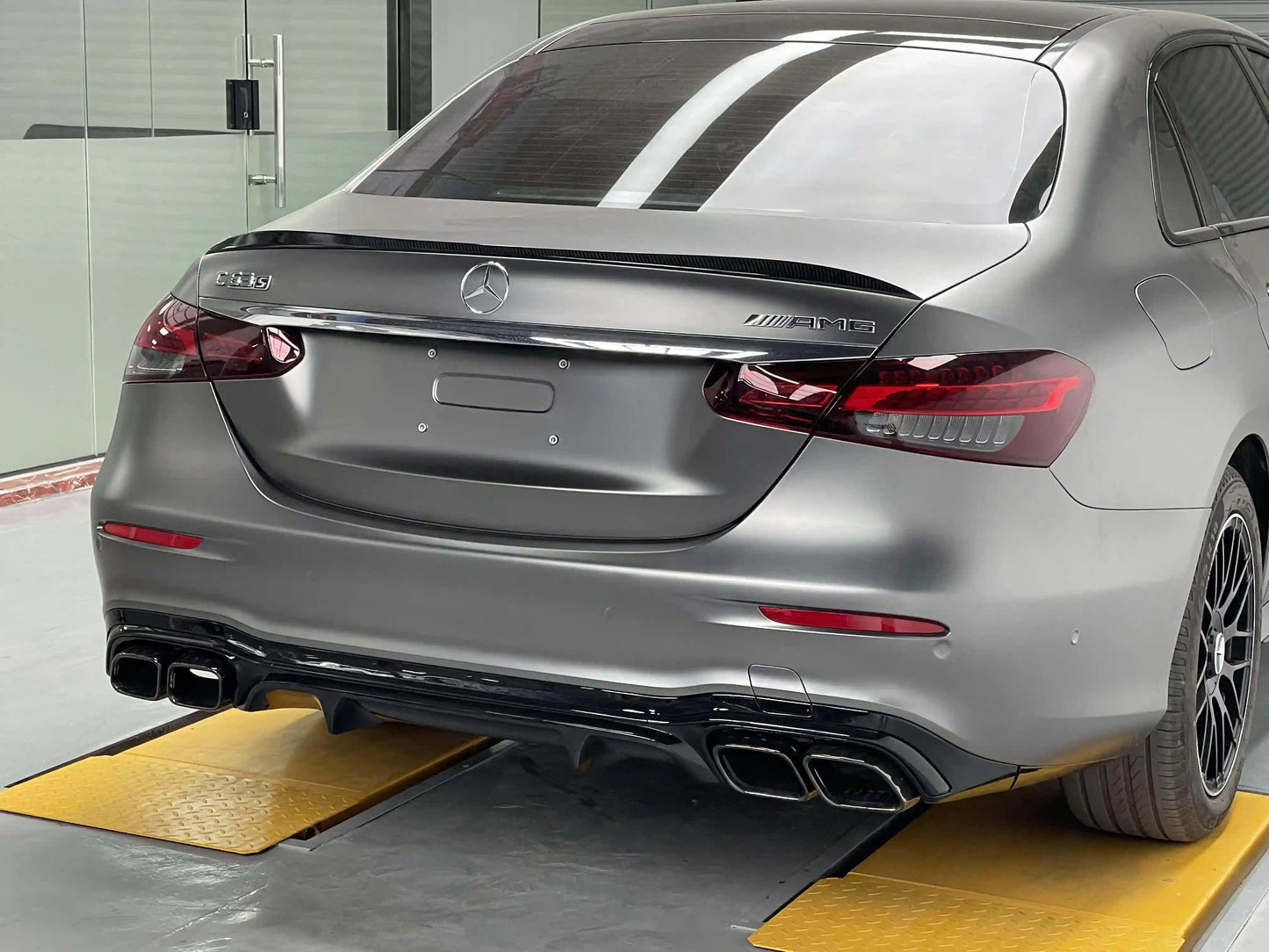 Mercedes E63 Rear Lip and Rear Exhaust tips for 2021-2023 W213 E350