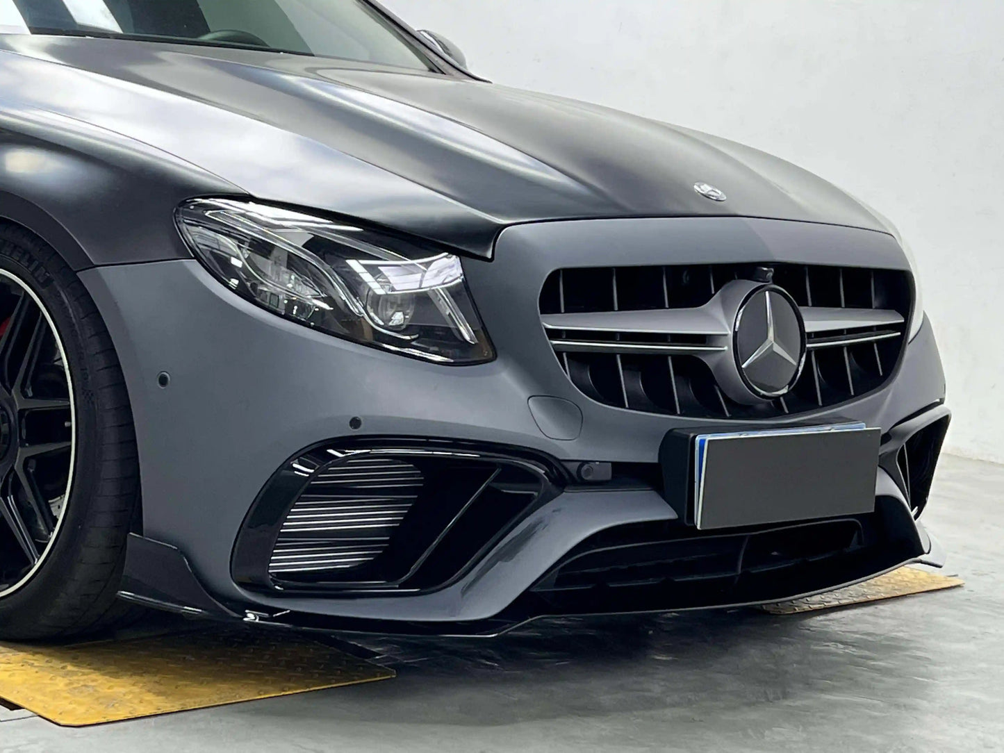 Mercedes E Class AMG E63 Body Kit for 2016-2020 W213 E300 E350 E450